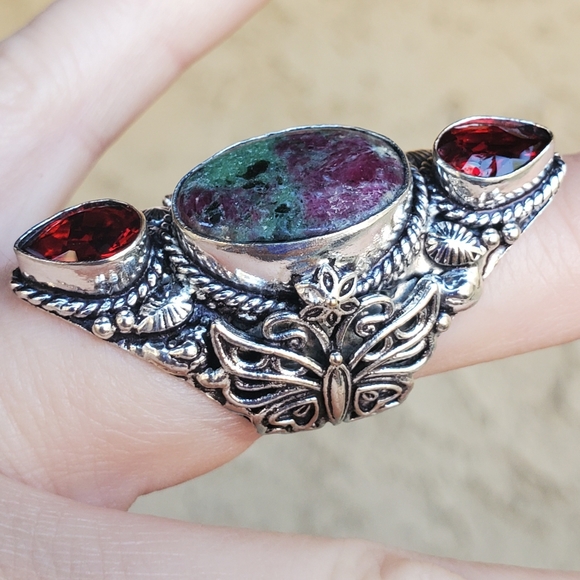 New Ruby in Zoisite and Garnet 925 Silver Butterfly Statement Ring. - Picture 6 of 16